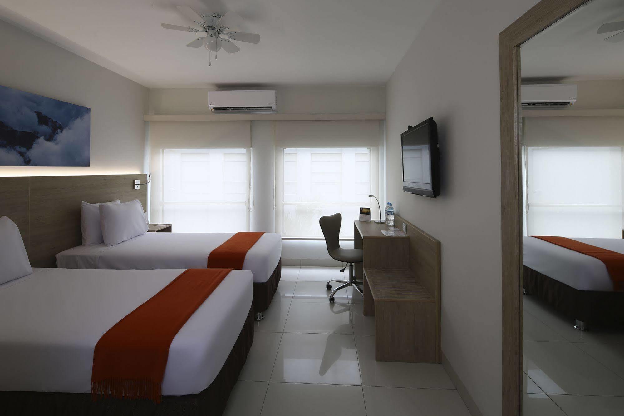 Casa Andina Standard Hotel 3*